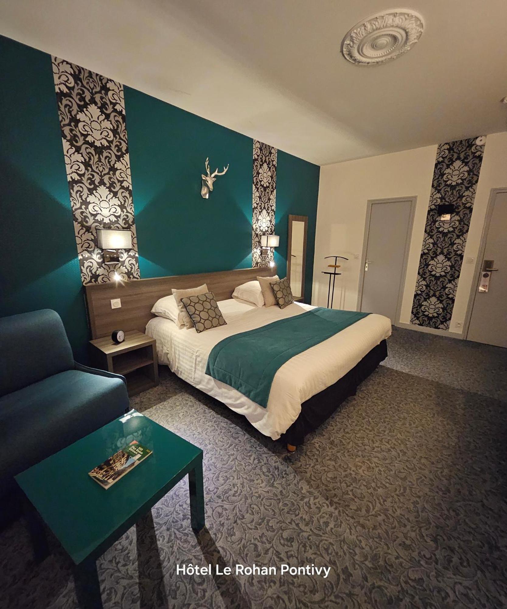 Hotel Le Rohan Charme Et Caractere 蓬蒂维 外观 照片