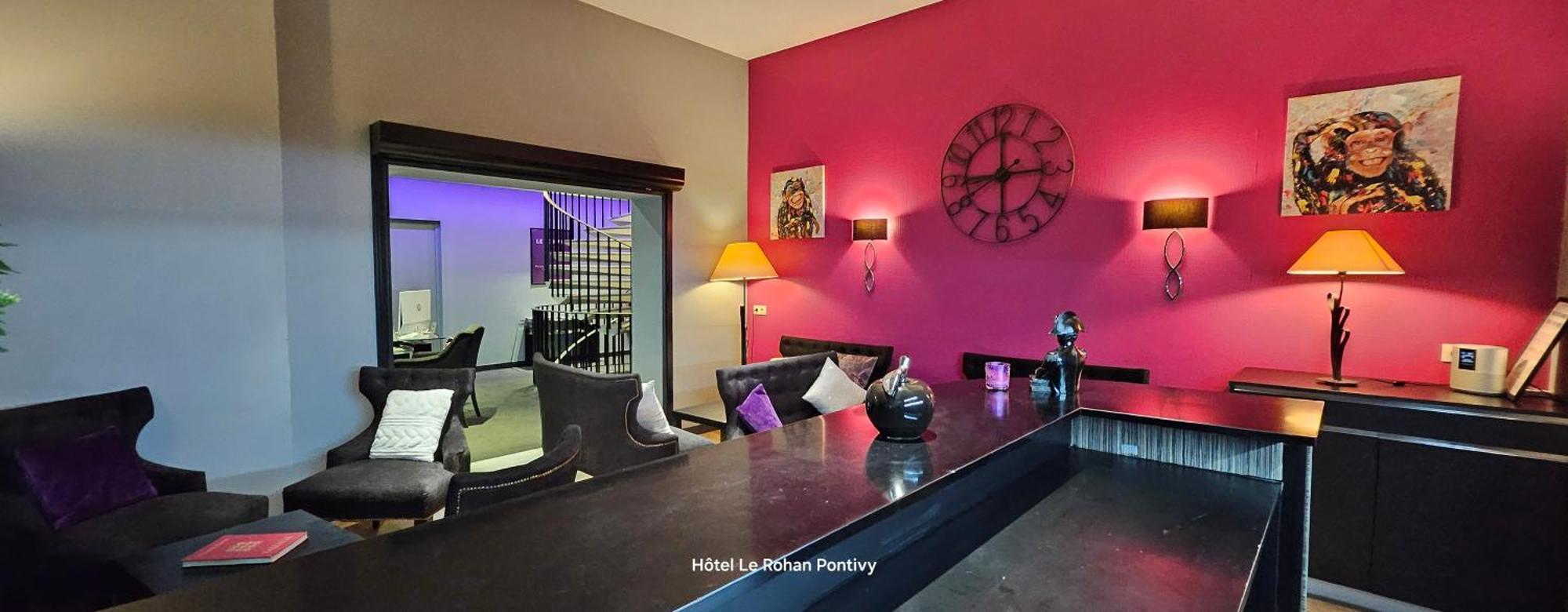 Hotel Le Rohan Charme Et Caractere 蓬蒂维 外观 照片