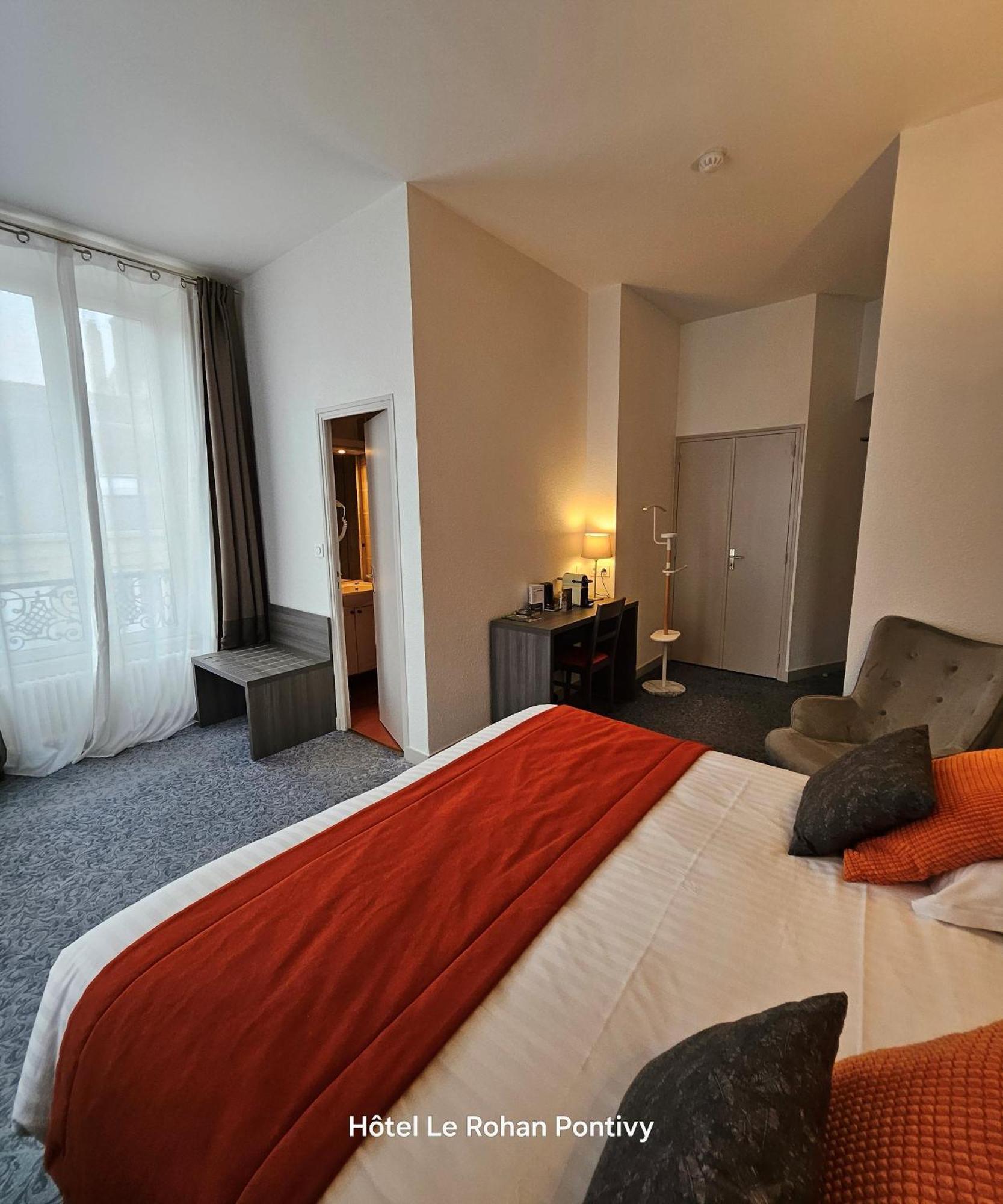 Hotel Le Rohan Charme Et Caractere 蓬蒂维 外观 照片