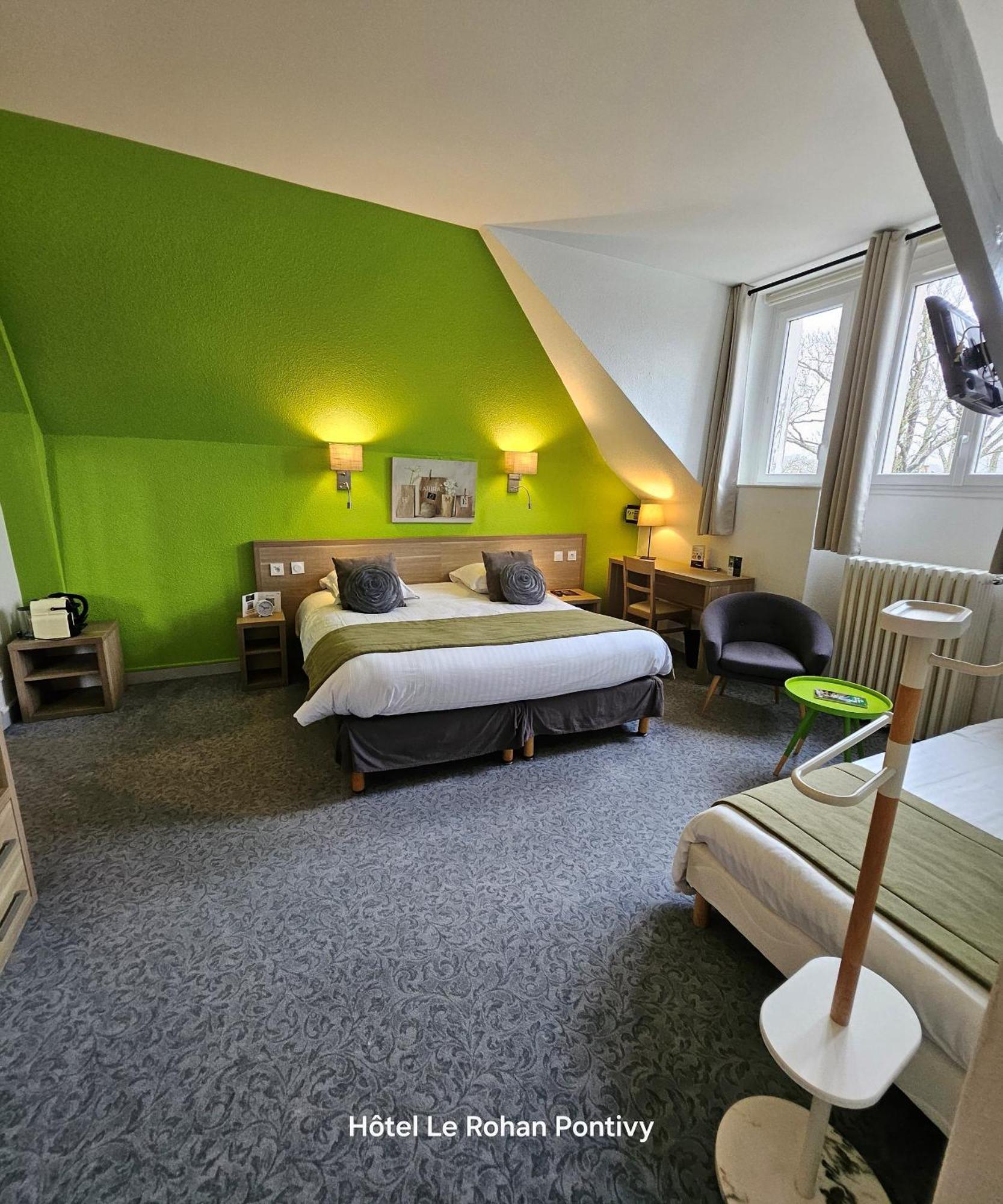 Hotel Le Rohan Charme Et Caractere 蓬蒂维 外观 照片