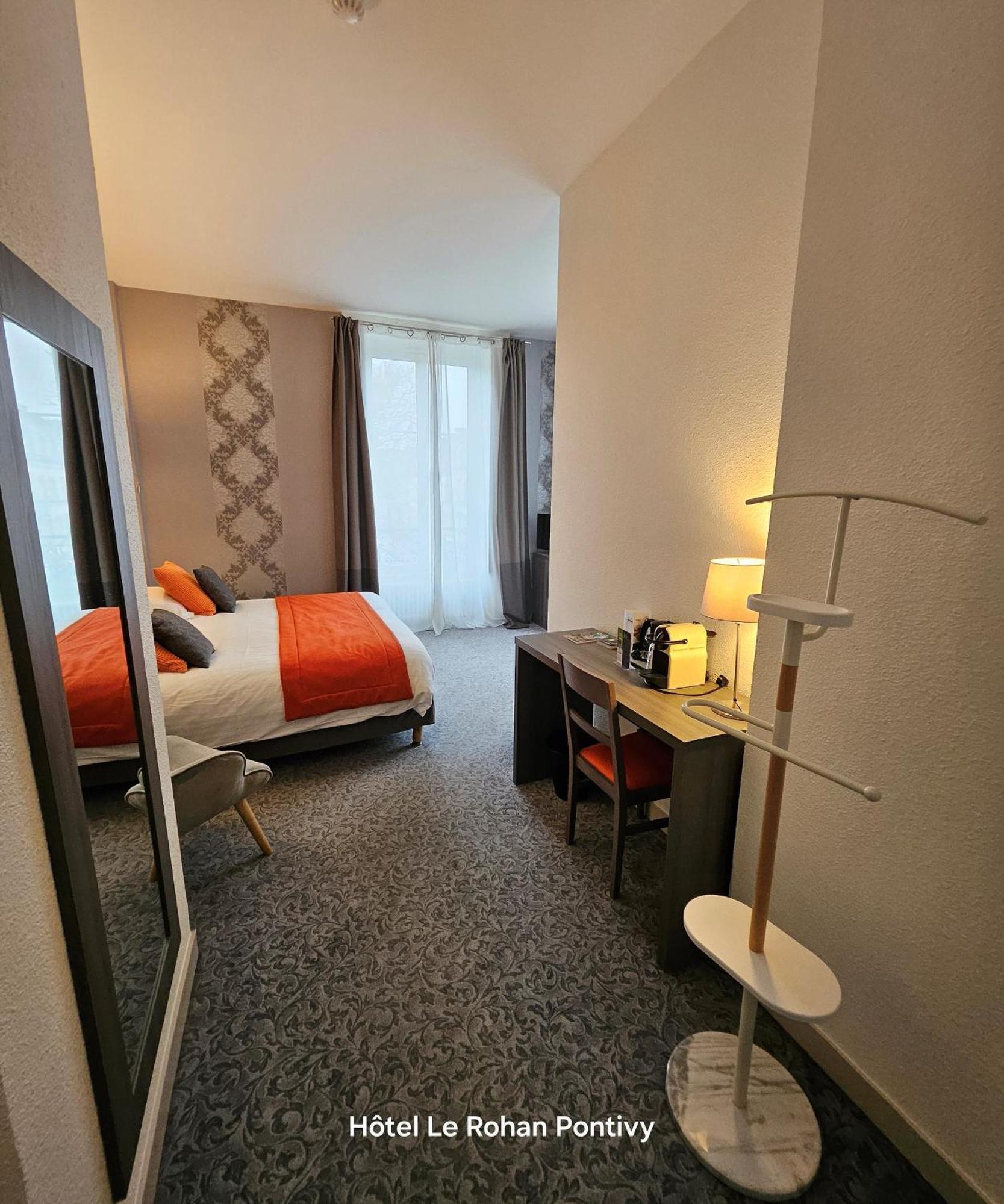 Hotel Le Rohan Charme Et Caractere 蓬蒂维 外观 照片