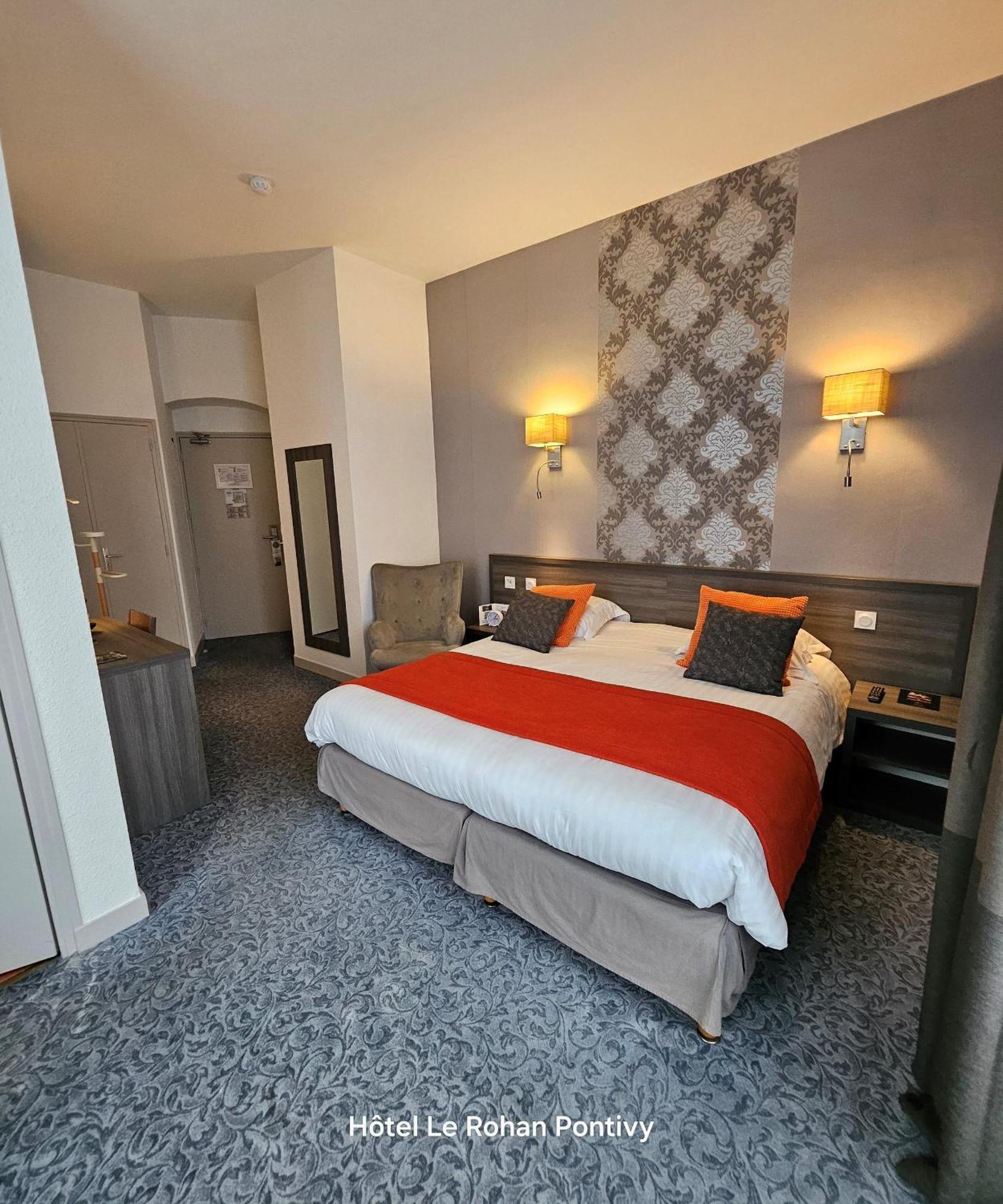 Hotel Le Rohan Charme Et Caractere 蓬蒂维 外观 照片