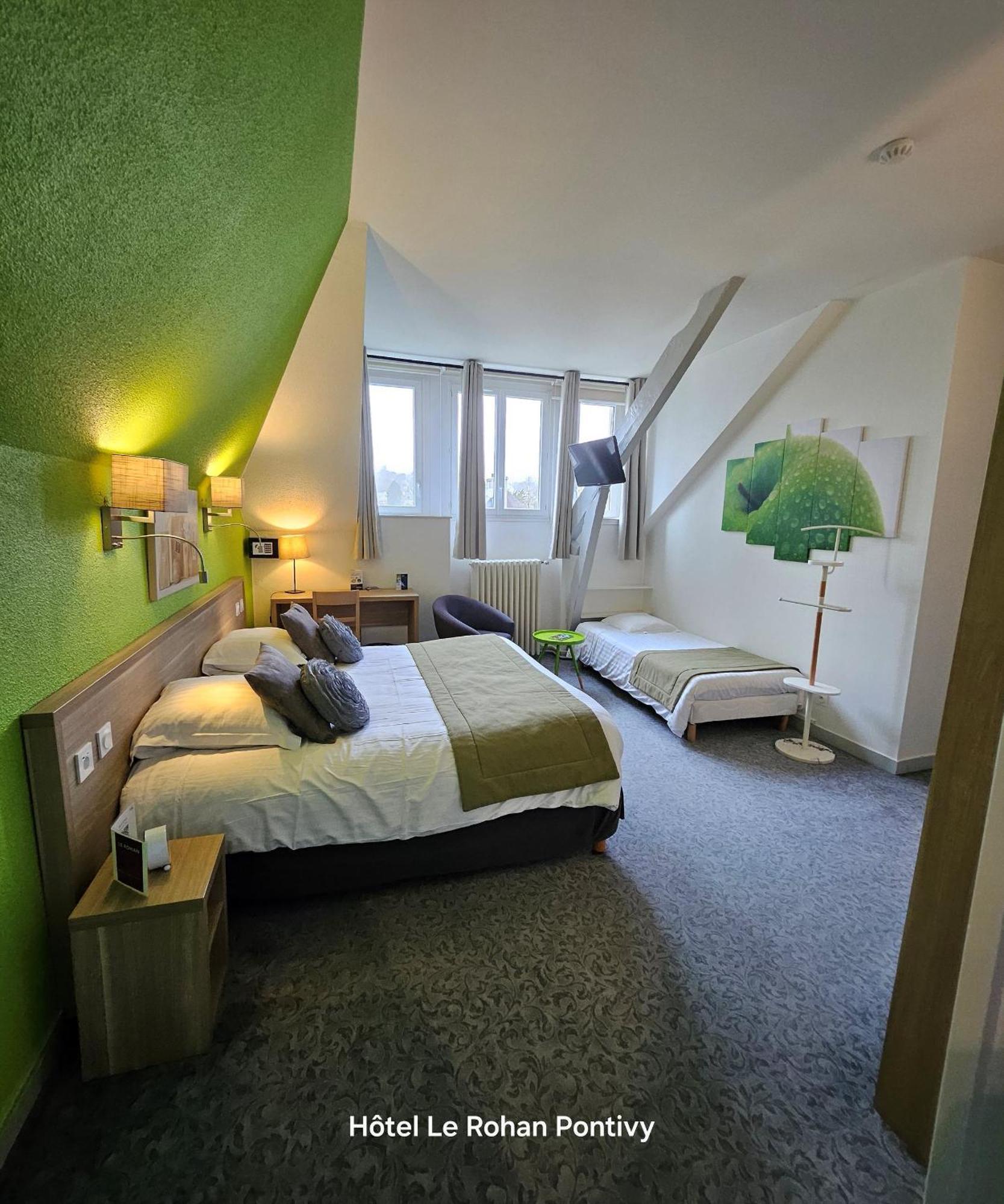 Hotel Le Rohan Charme Et Caractere 蓬蒂维 外观 照片